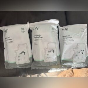 Motif Breastmilk Storage Bags